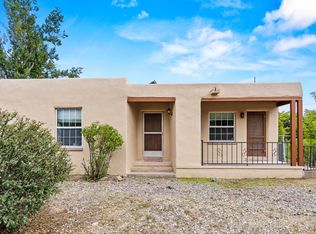 10 Arroyo Los Lopez, Santa Fe, NM 87506