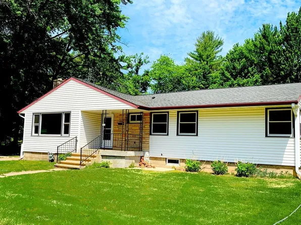 300 WALKER STREET, Stevens Point, WI 54481