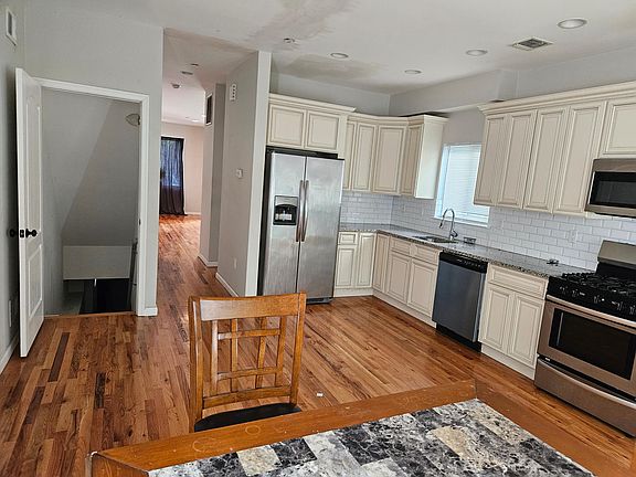 2nd image of 124 Scribner Ave