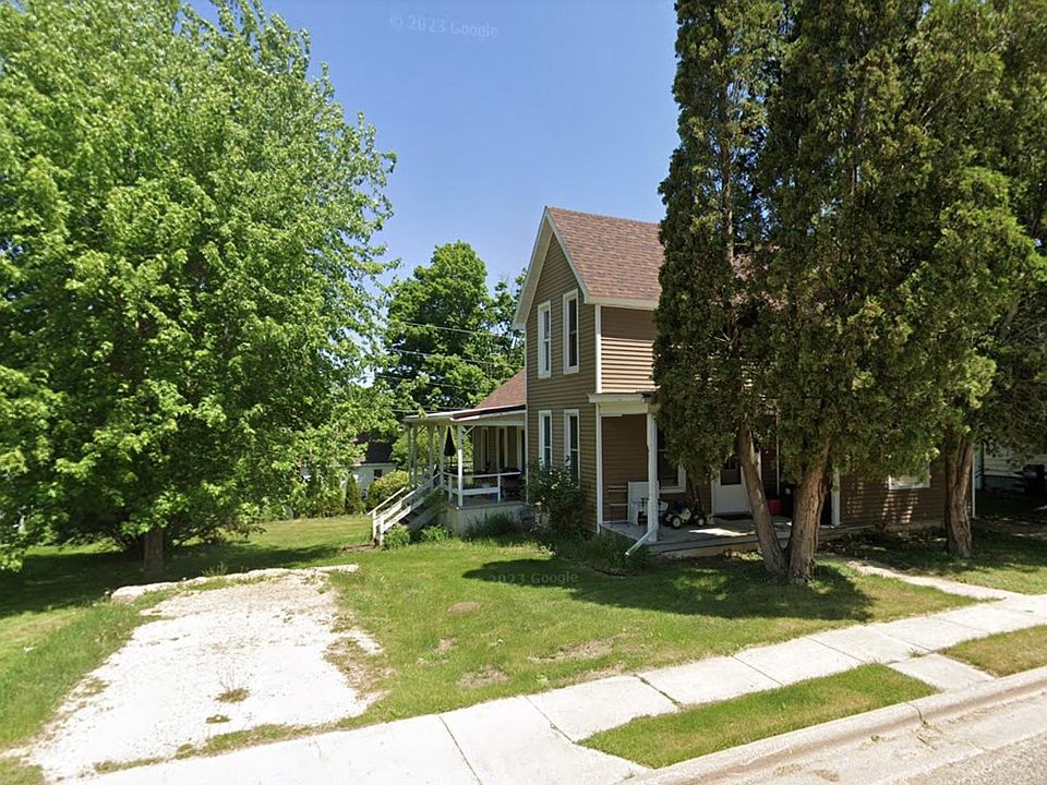1st image of 402 E Merrimac St