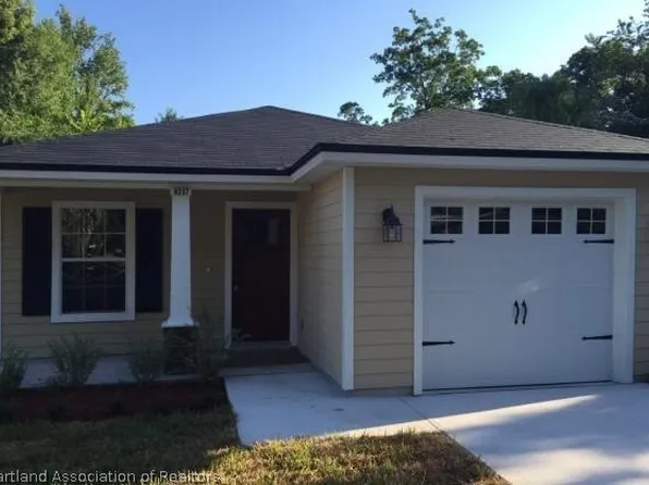 6237 Syringa Ln, Jacksonville, FL 32211