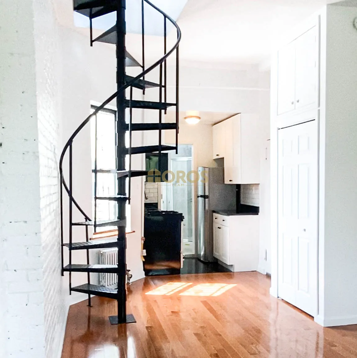 533 East 5th Street — Photo 2
