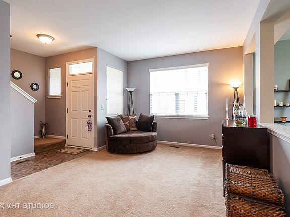 4th image of 576 W Kristina Ln