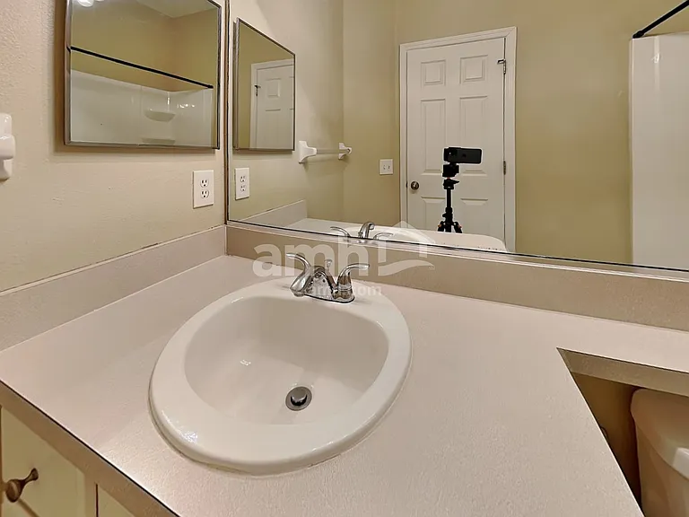 6308 Blackberry Ln — Photo 14