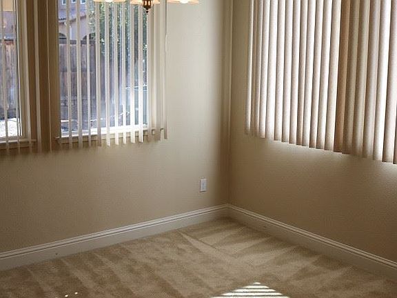 5th image of 7893 N Justin Ave