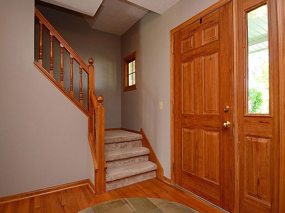 5th image of 2830 S 79th St