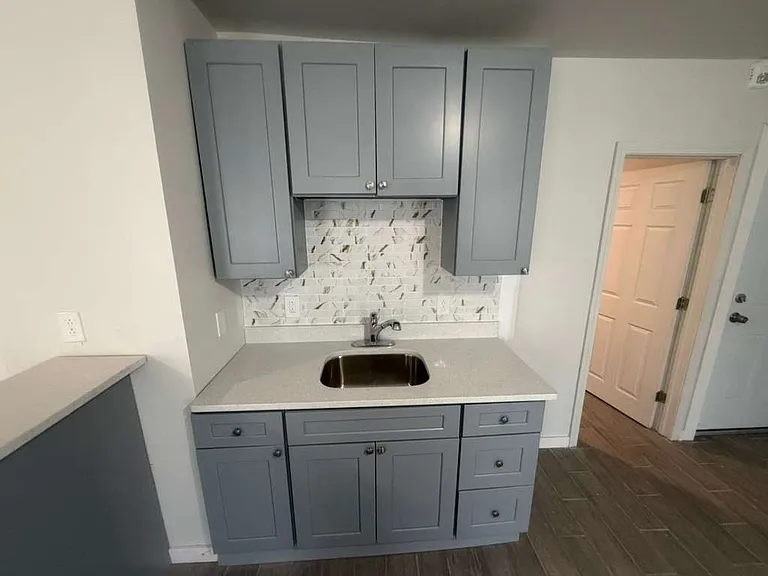 10 Union St #3 — Photo 8