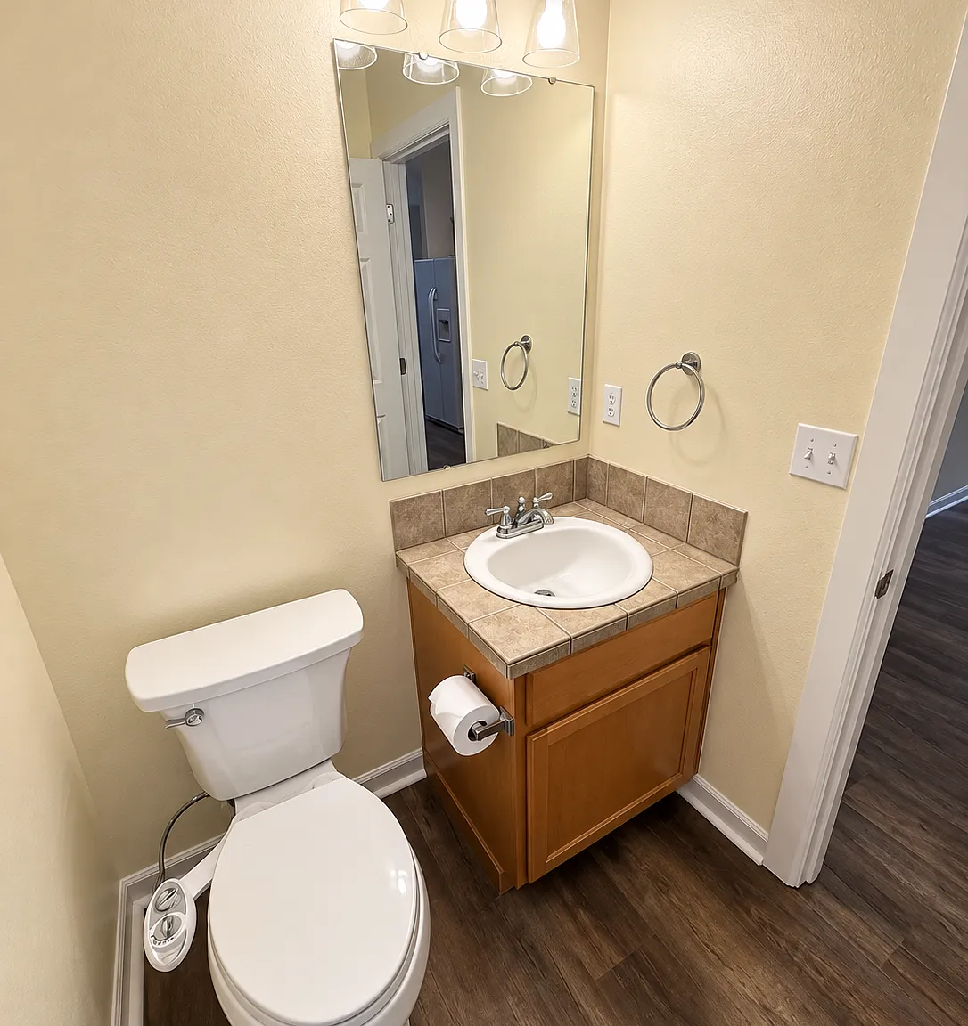 3 bed, 2.5 bath, 1674 sqft, $3,095 — Photo 4