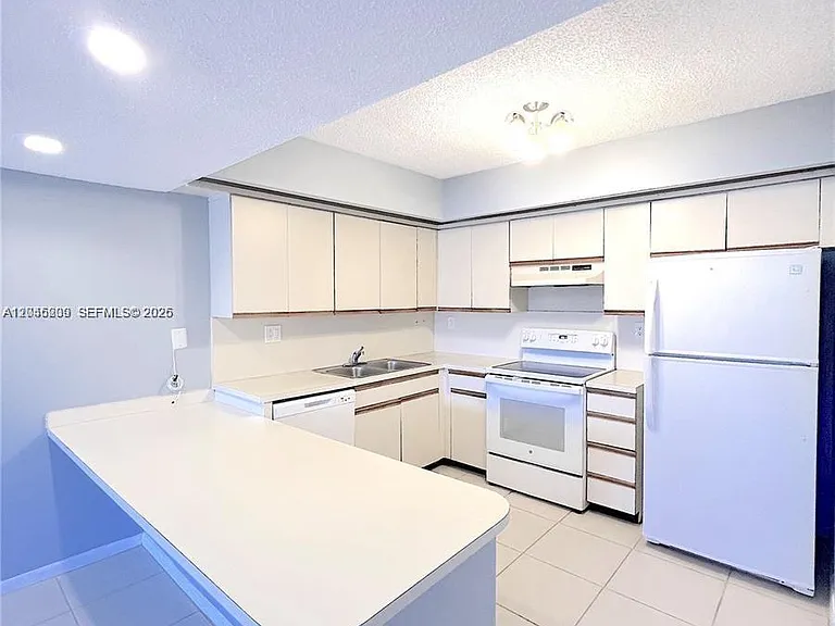 8888 SW 131st Ct #205 — Photo 5