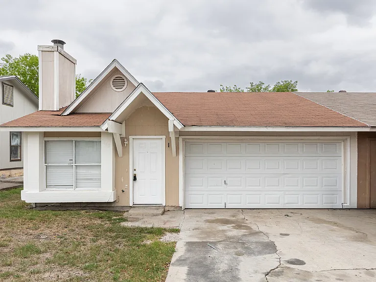 9643 Bratton Dr — Photo 1