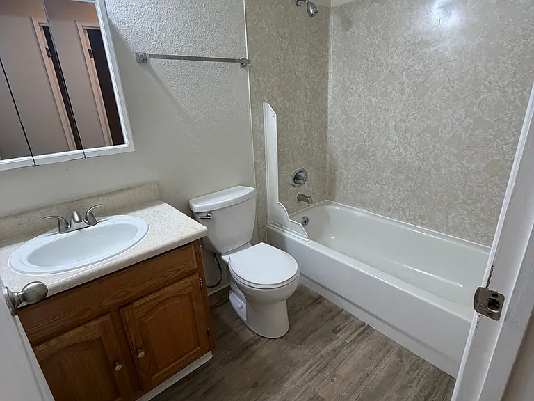34019 1st Cir S — Photo 7