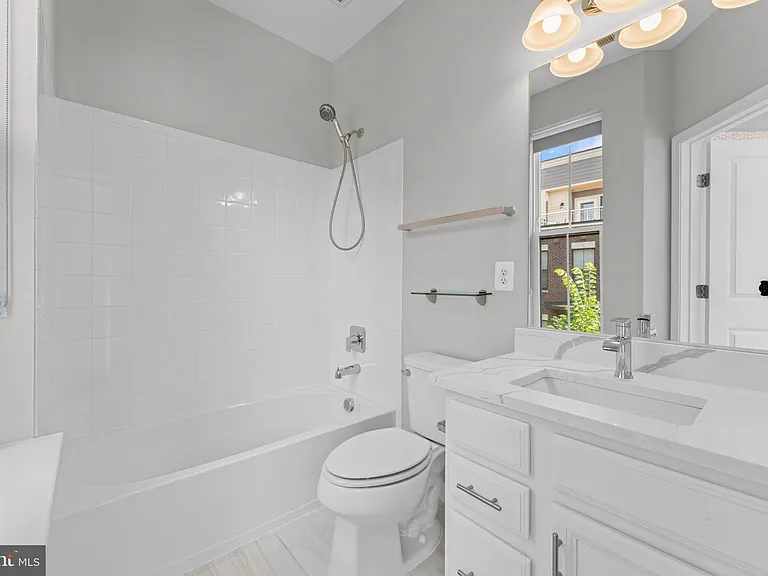 515 Riversail Ln — Photo 15
