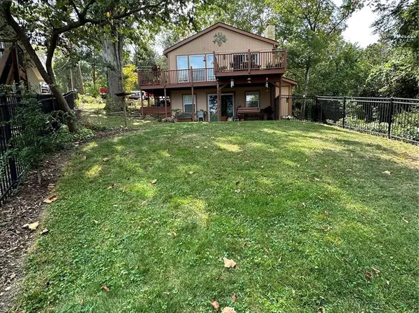 2379 S Lakeshore Dr, Pacific, MO 63069
