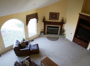 19100 Warner Rd, Guysville, OH 45735