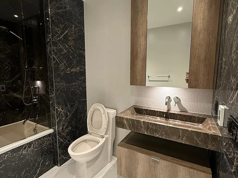 11 Yorkville Ave #2201 — Photo 19