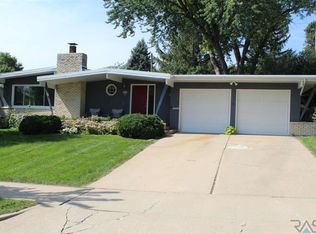 2915 S Jefferson Ave, Sioux Falls, SD 57105