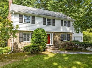 33 Thackeray Rd, Wellesley, MA 02481