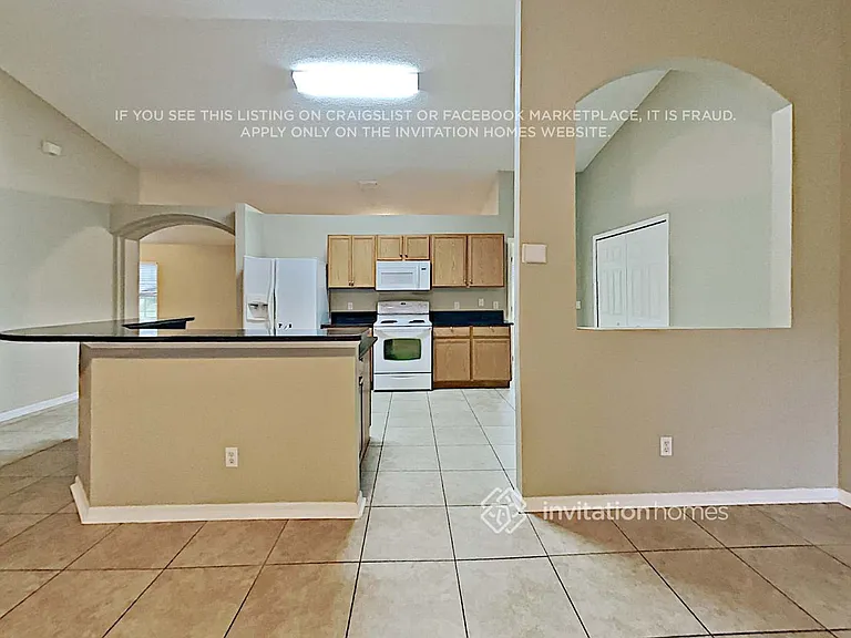 720 SE Lansdowne Ave — Photo 10
