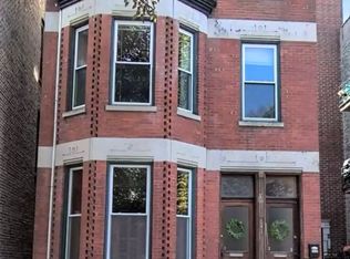 241 W Scott St, Chicago, IL 60610