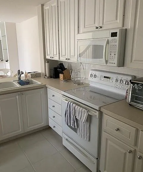 5361 Eliseo St — Photo 7
