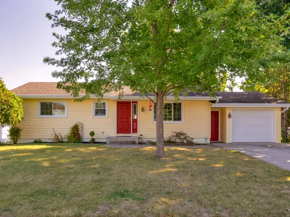 53 Constitution Blvd, Pleasant Hill, IA 50327