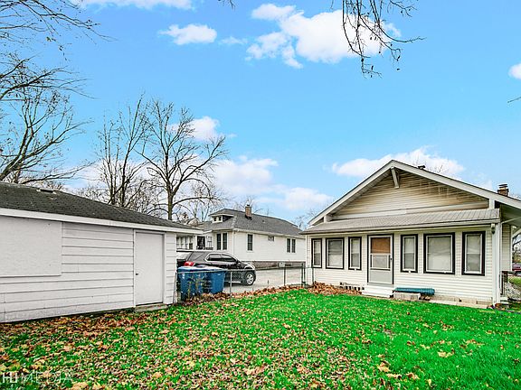 4th image of 14735 Perry Ave
