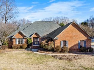 107 Shoshone Rd, Lexington, NC 27295