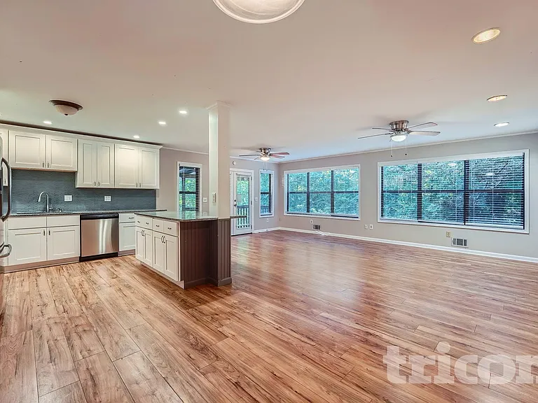 134 Little Brook Dr — Photo 9