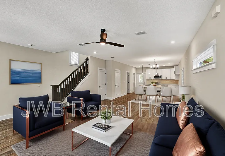 218 E 2nd St — Photo 19