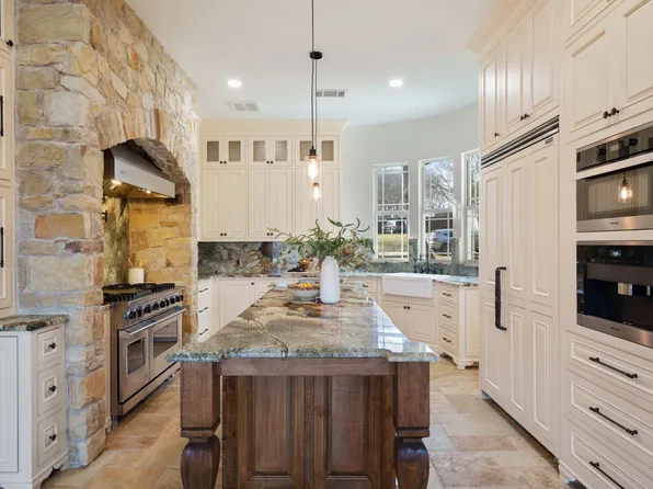 5208 Sun Meadow Dr, Flower Mound, TX 75022