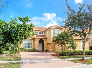 1816 22nd St, Des Moines, IA 50310