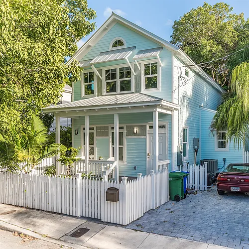 416 Louisa St Photo 1