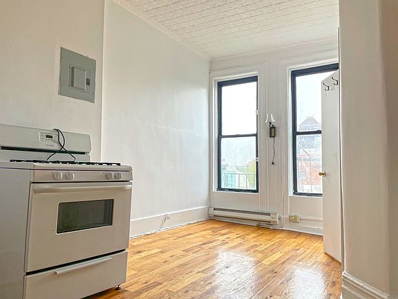 3rd image of 1277 Nostrand Ave APT 3L