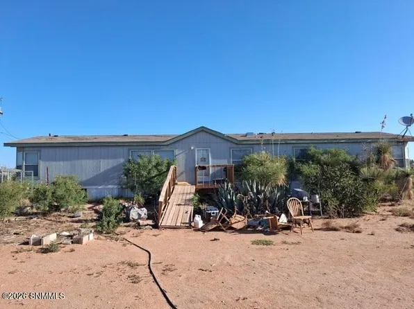 322 Paseo Real Dr, Chaparral, NM 88081