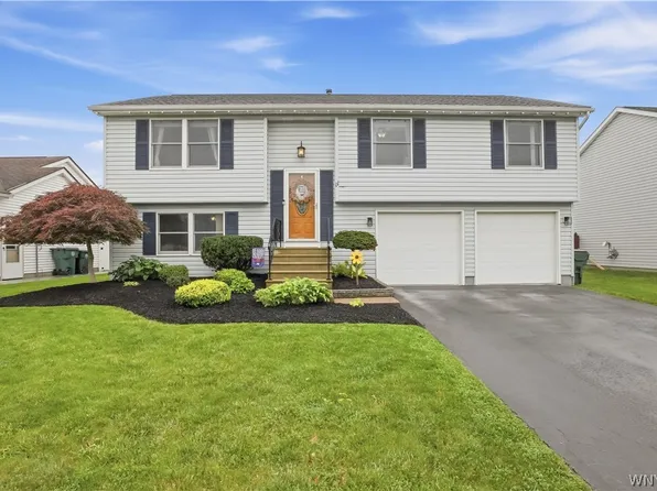 11 Doehaven Cir, Depew, NY 14043