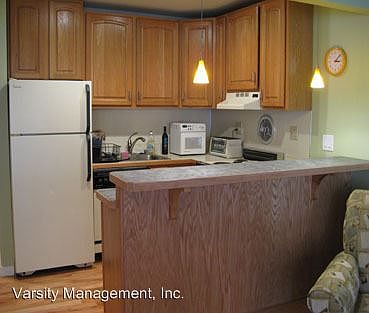 2nd image of 418 E Washington St APT 03