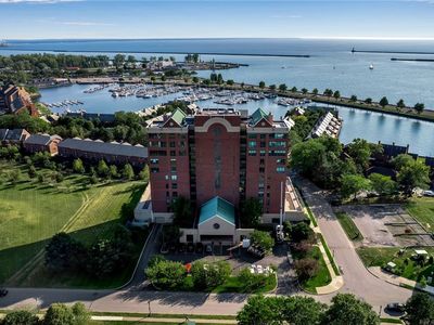 401 Admirals Walk, Buffalo, NY, 14202
