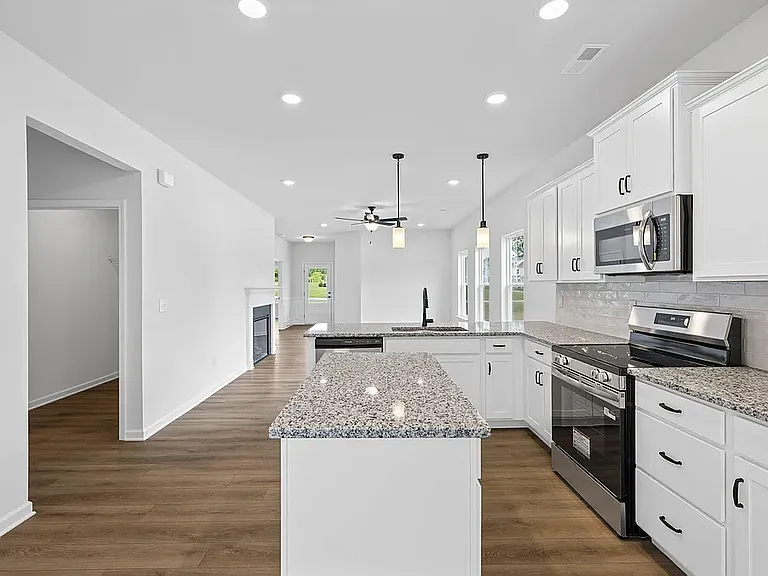 4923 Hazelnut Ln — Photo 17