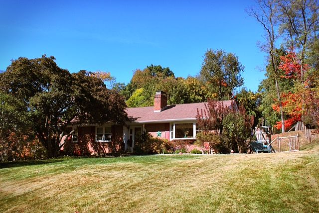 1st image of 17 Arlington Ct
