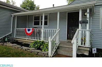 3rd image of 90 Franklin Ave