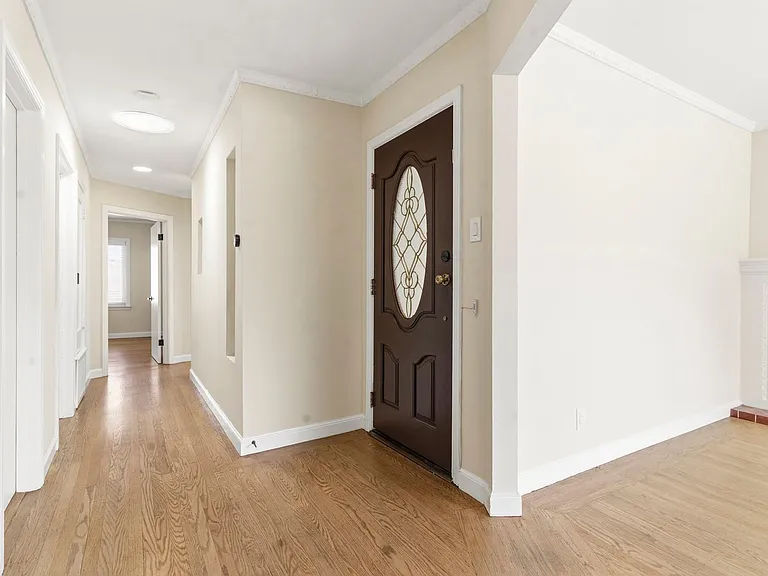 290 Holyoke St — Photo 2