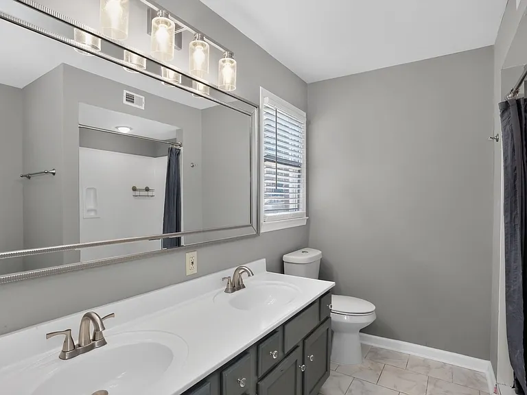 104 Montclair Dr — Photo 30