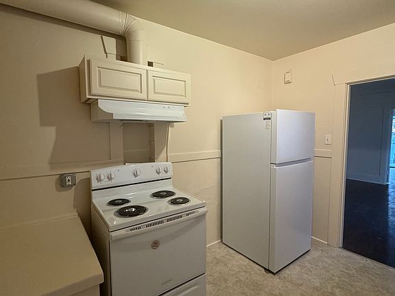 5th image of 4729 Roosevelt Way NE #5