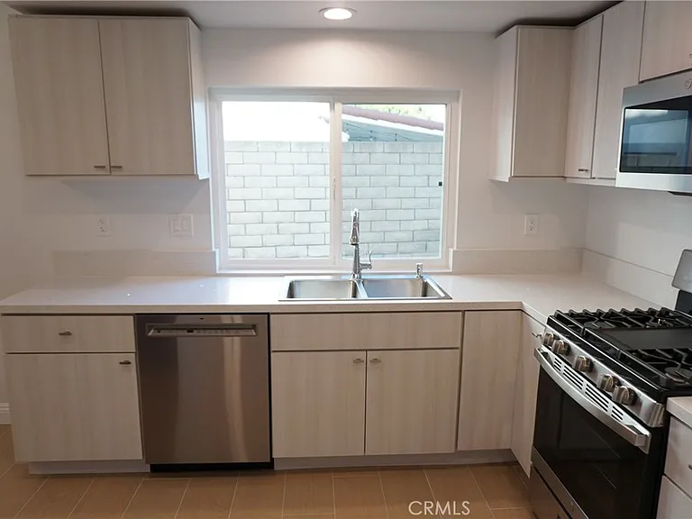 12036 Shadow Ridge Way — Photo 23