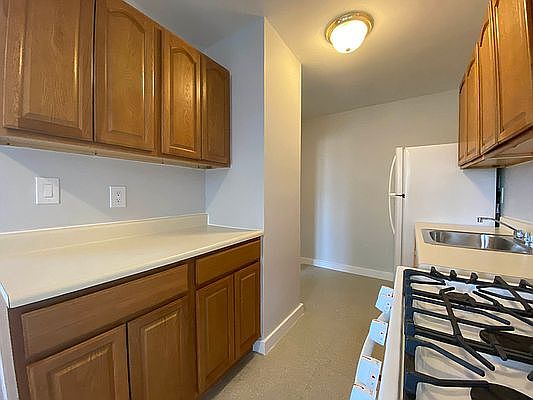 3rd image of 260 Audubon Ave APT 23B