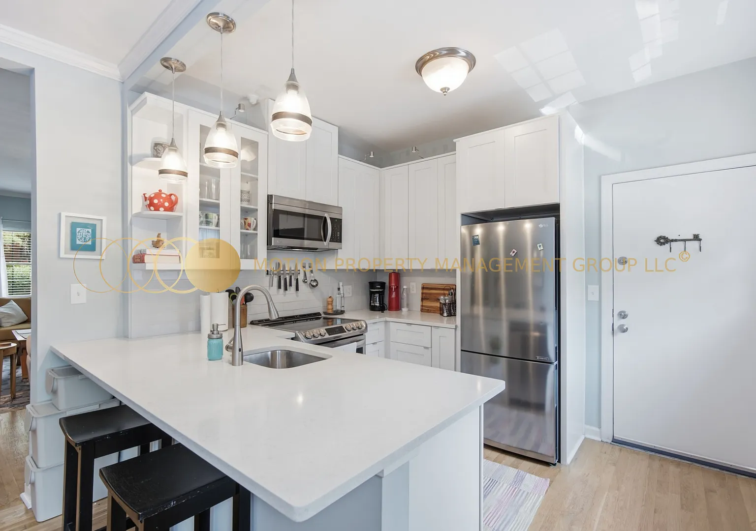 430 Lindbergh Dr NE — Photo 3