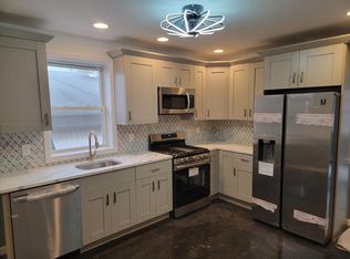 729 Avenue E APT 2, Bayonne, NJ 07002