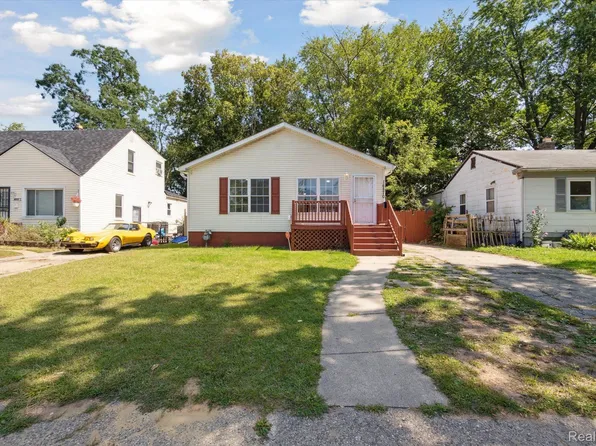 16870 Woodbine St, Detroit, MI 48219