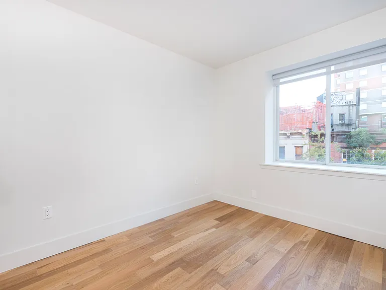 101 E 10th St #3F — Photo 3