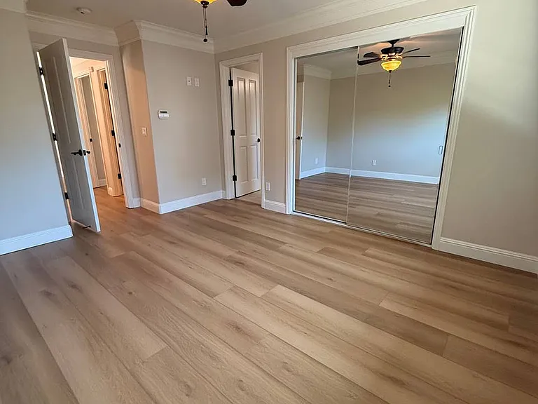 738 Peters Ave — Photo 16